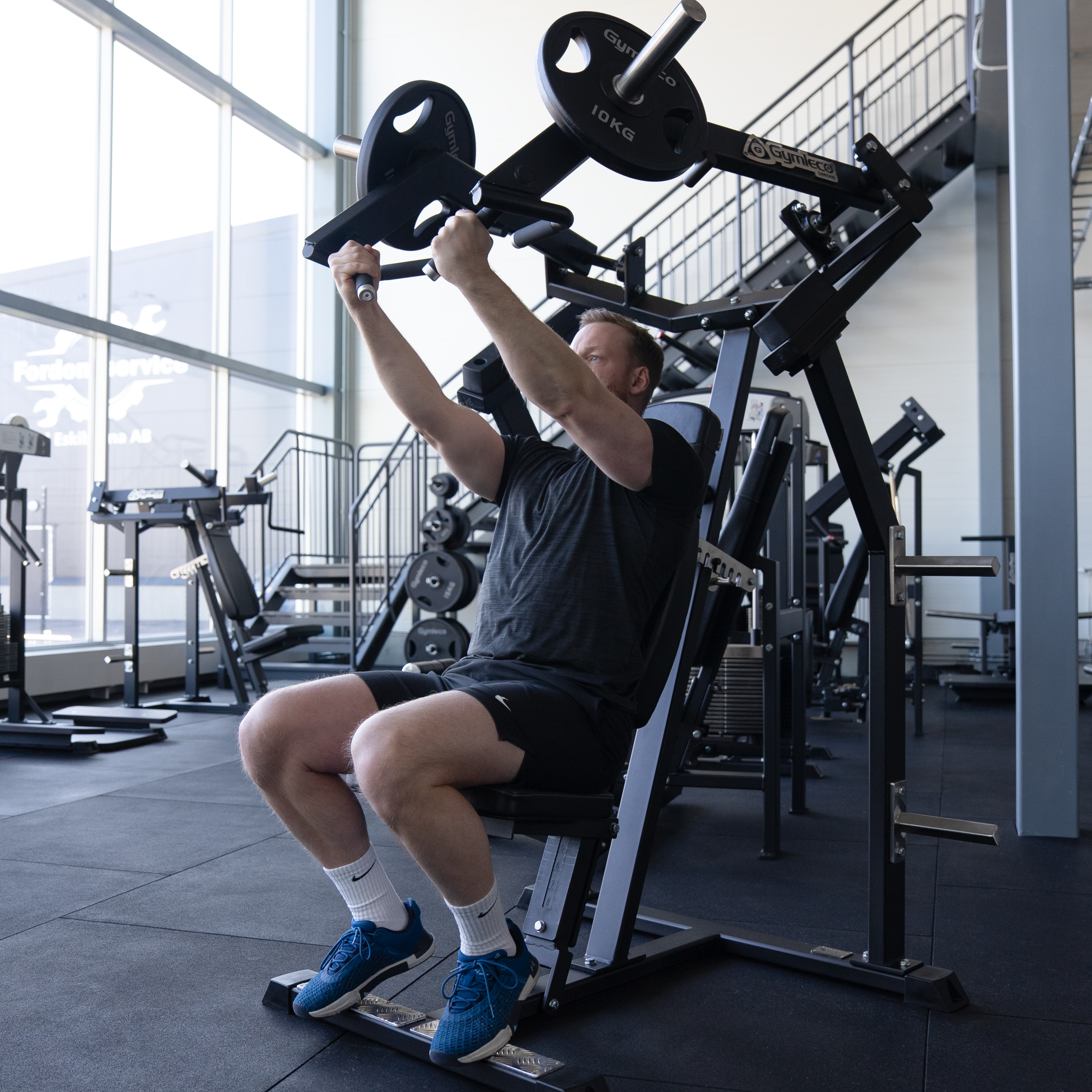 029 Incline Press / Chest Flyes