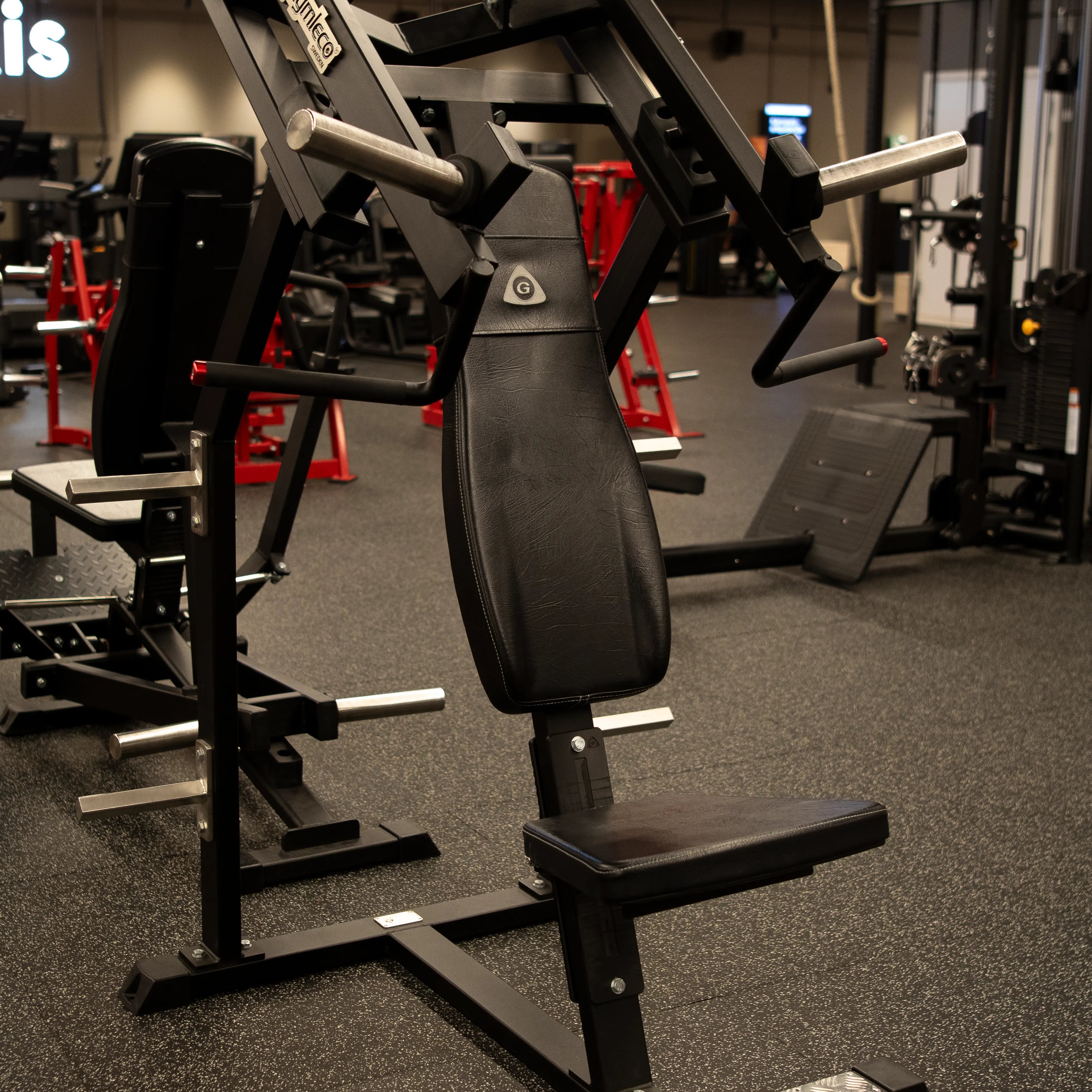 030 Shoulder Press at gym