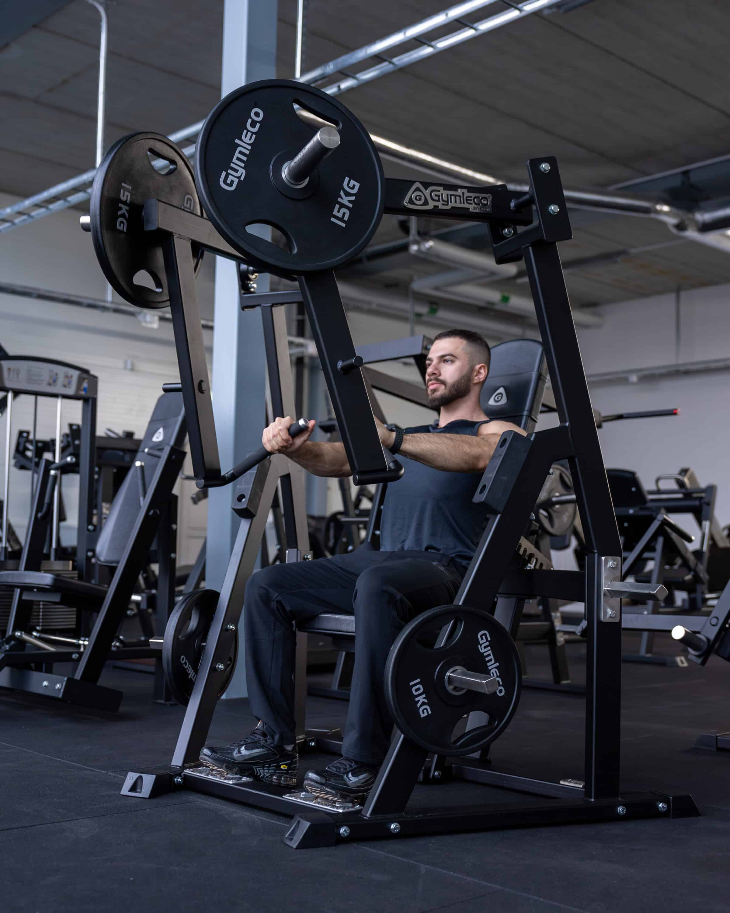 321 Seated Wide Chest Press - Sittande Bred Bröstpress