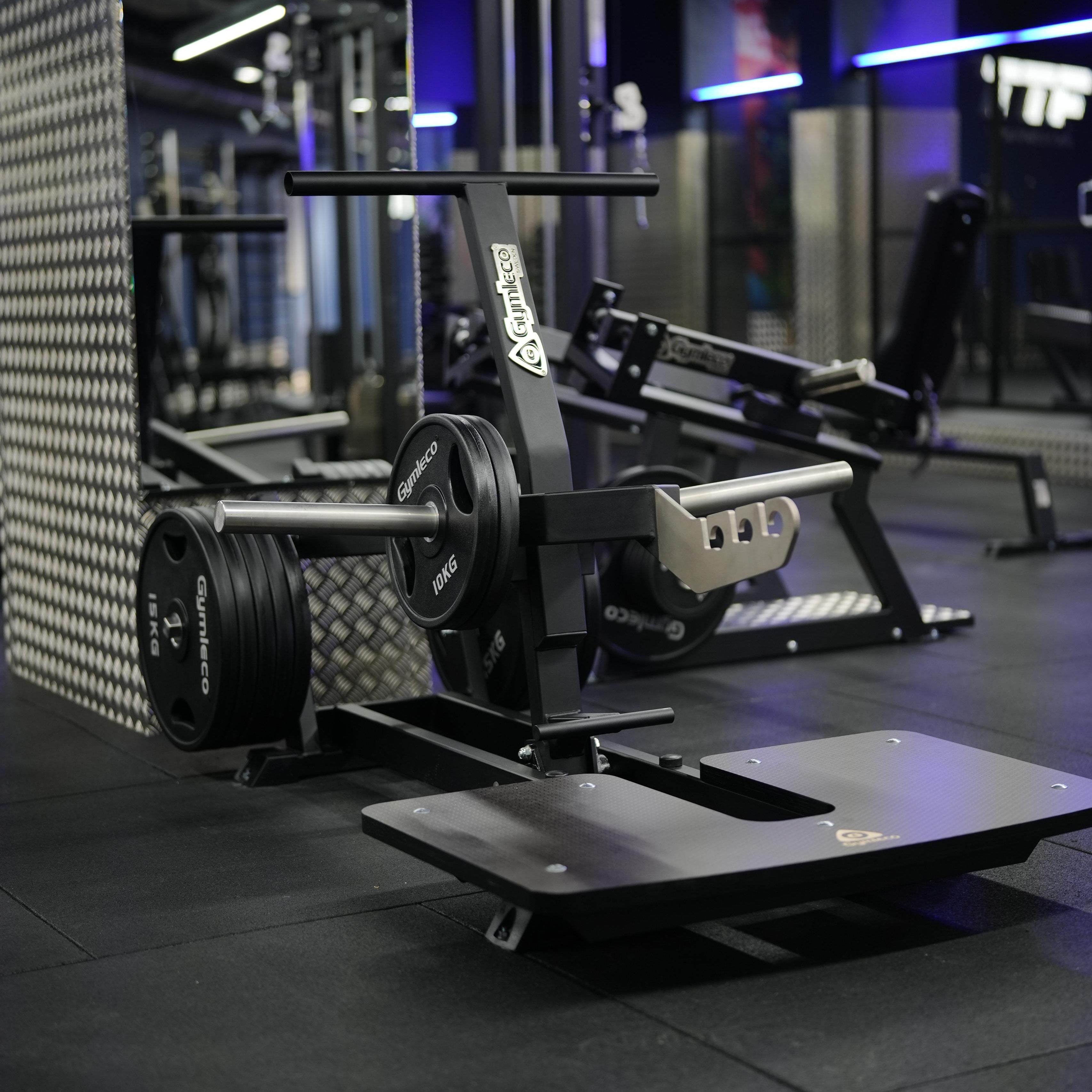 082 Belt Squat Machine