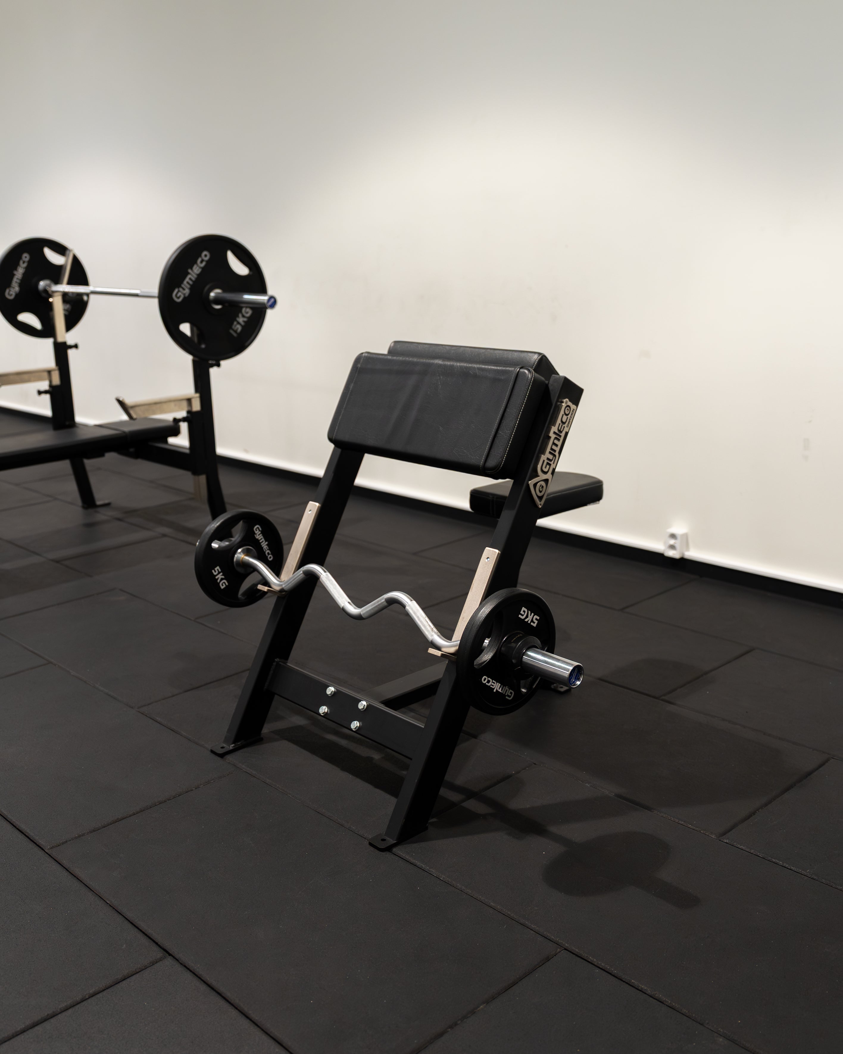 Scott Curl Bench Seated