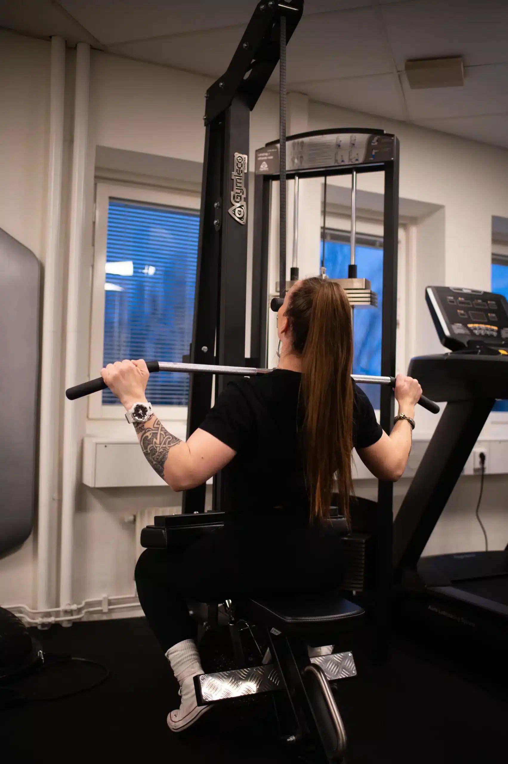 214 Lateral Pulldown/Seated Row - Latsdrag/Rodd