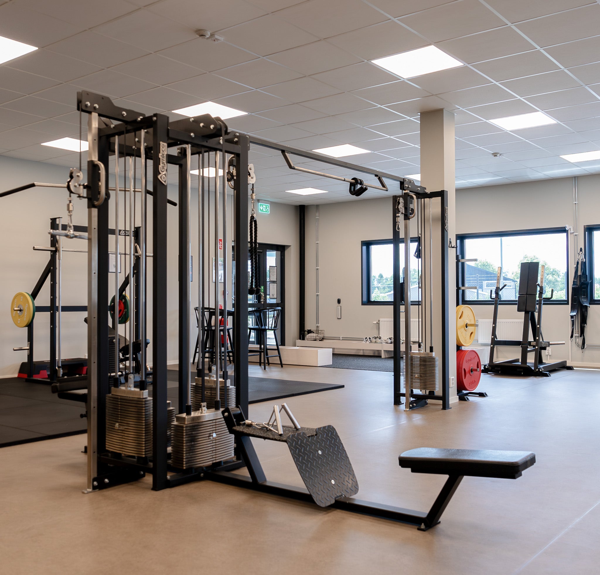 215K Multi Gym/Four Station with Cable Cross / Fyrstation med Kryssdrag 