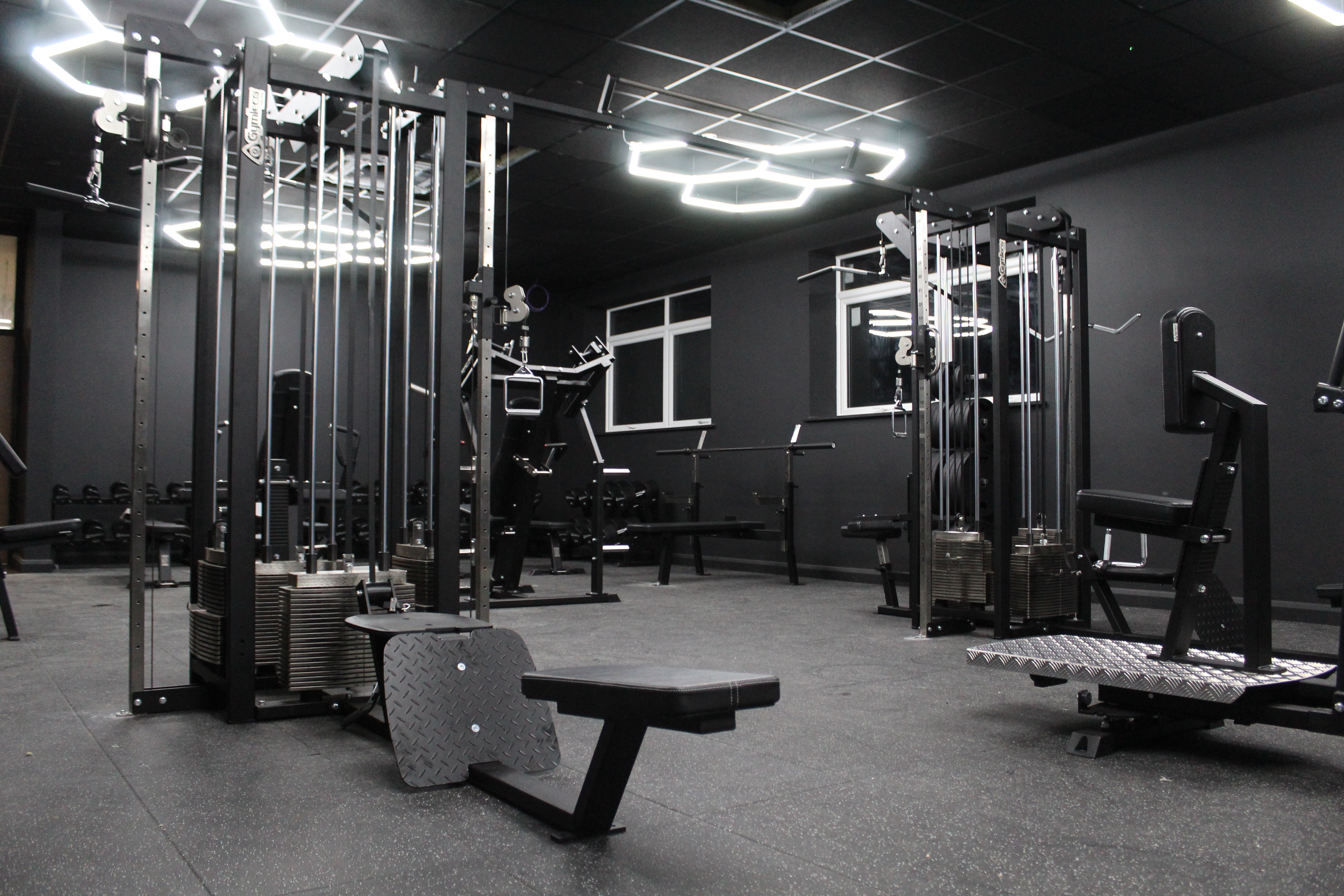 215DK Multi Gym/8-Station with Cable Cross