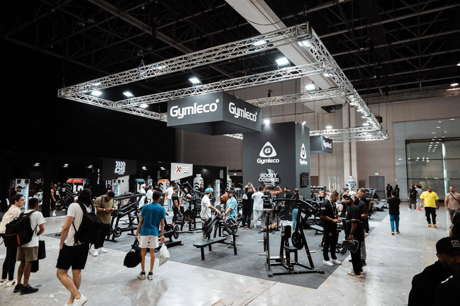 Monter med Gymleco-utrustning- Showcase with Gymleco equipment